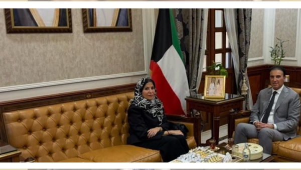 To enhance its participation in the development process, a meeting brings together the Women's Development Organization and the Kuwaiti representative to the Arab League.